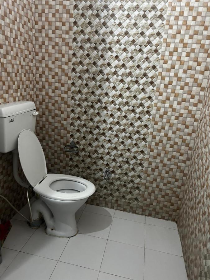 רישיקש Chandra Palace מראה חיצוני תמונה